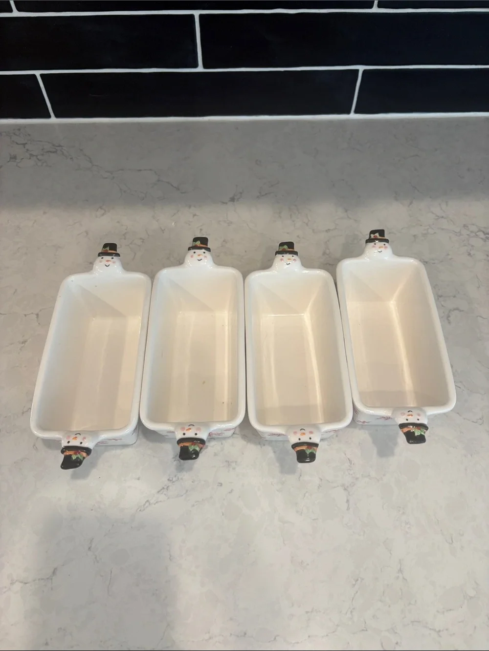 Set of 4 Holiday Time Mini Loaf Pans